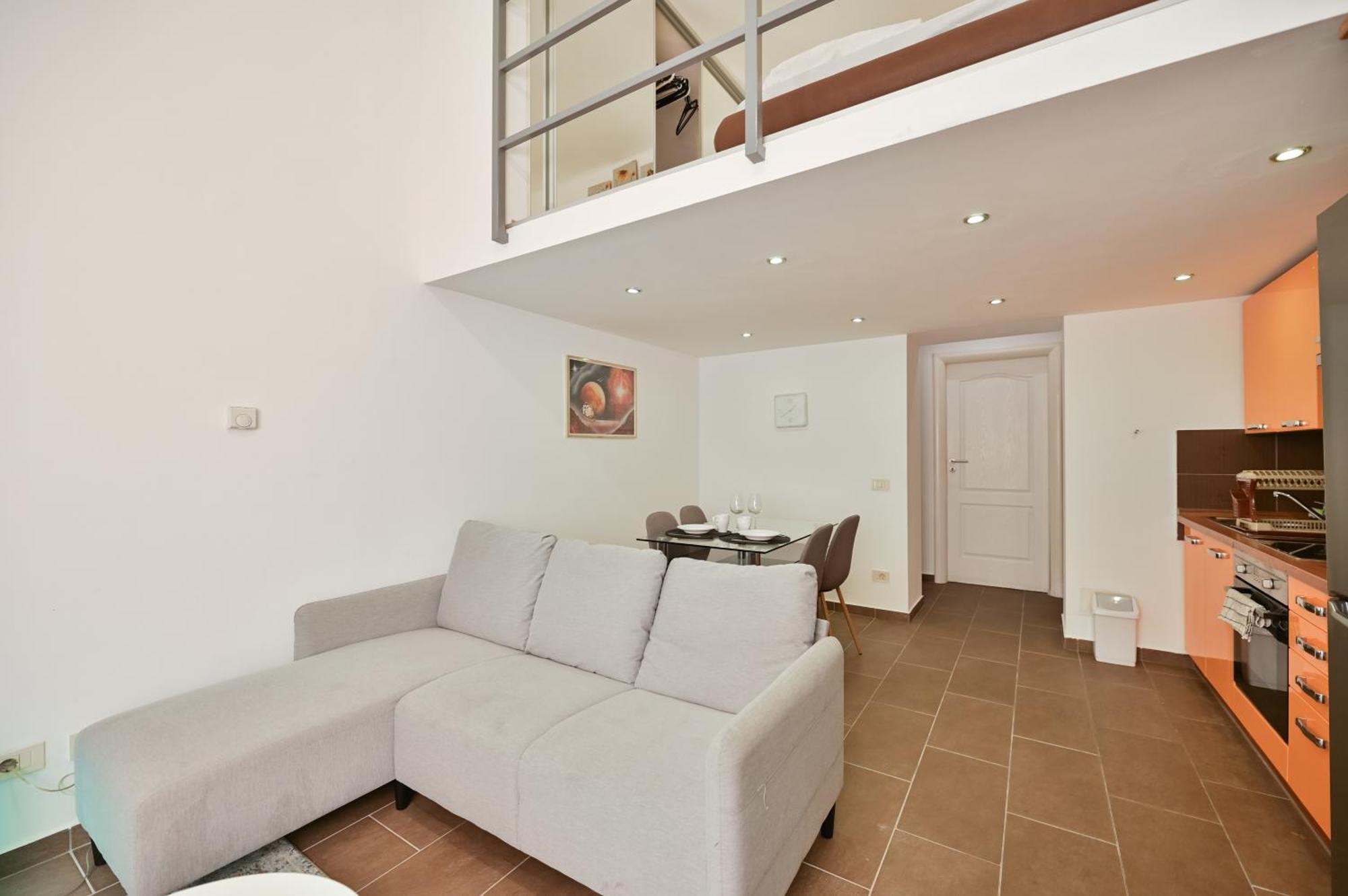 Apartamento Danube Dwelling Akacfa 41 Budapest Exterior foto